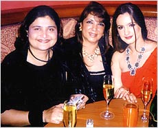 zarine khan, laila and punita trrikha